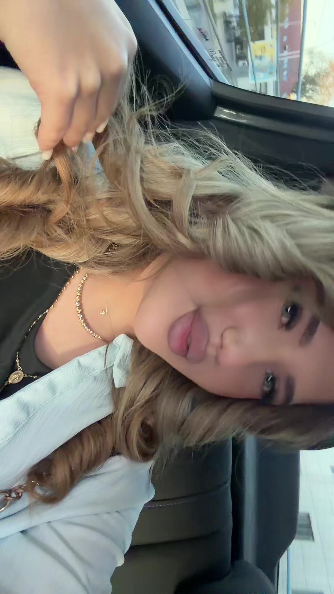 @👧🏼