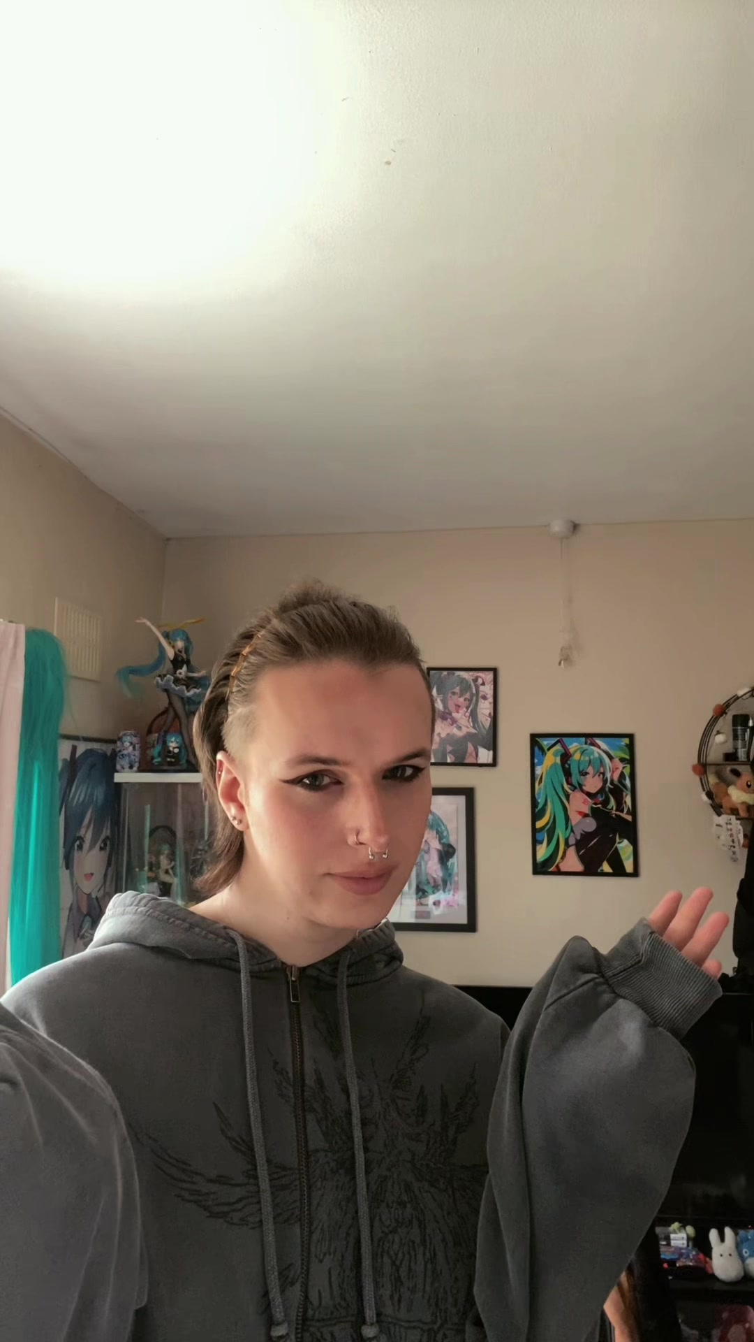 @Liv