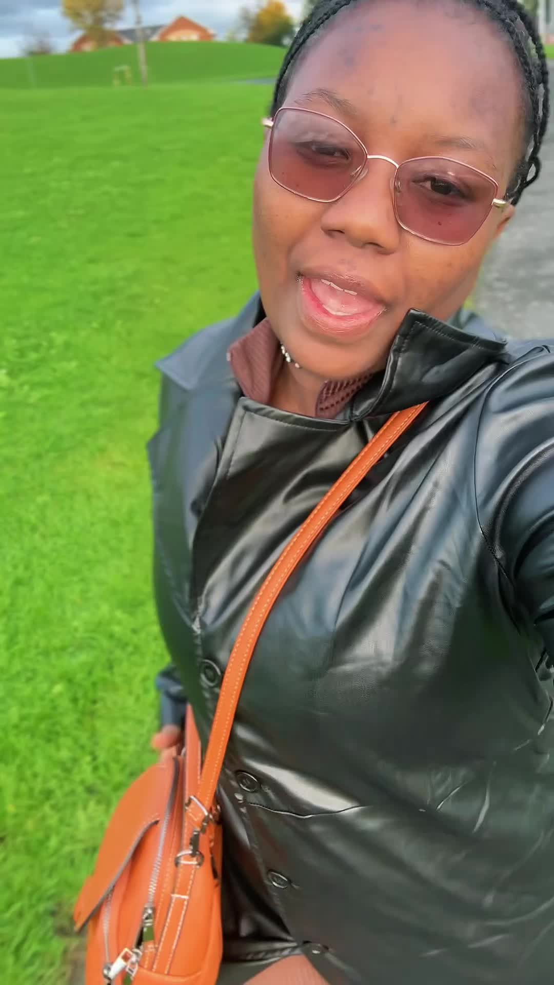 @Zembii✂️