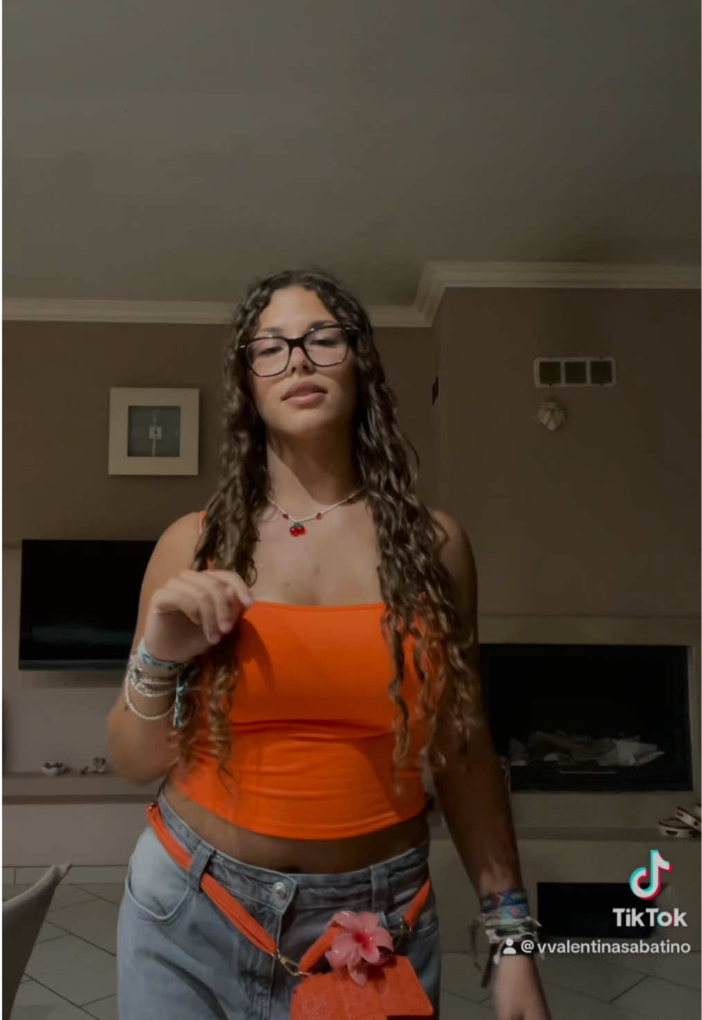 @v🐆