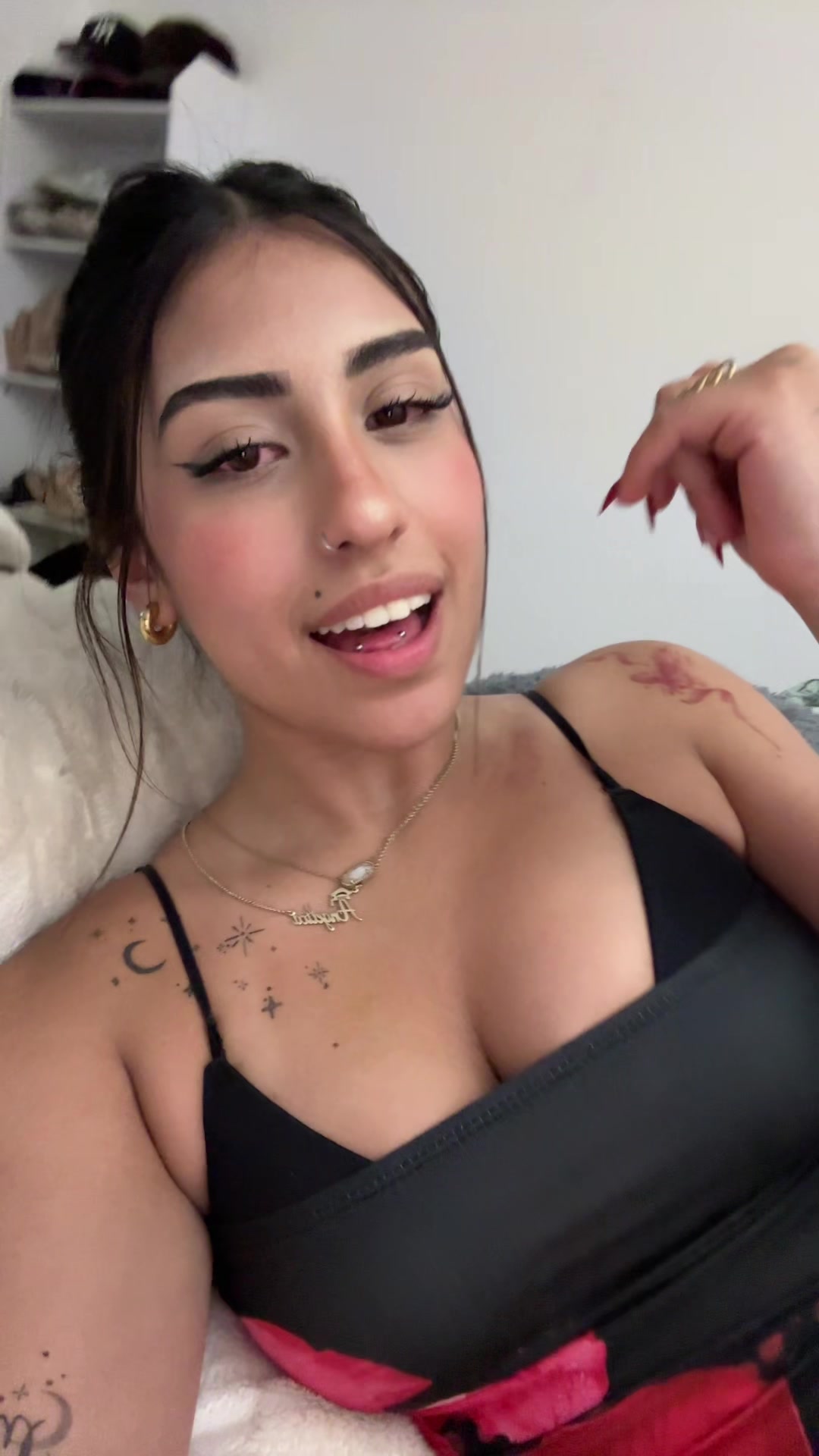 @laanyiyi ✨
