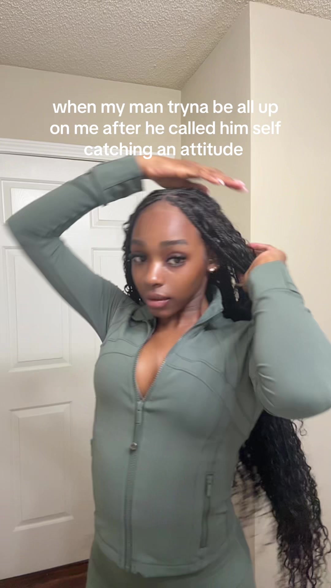 @luhneeezzy