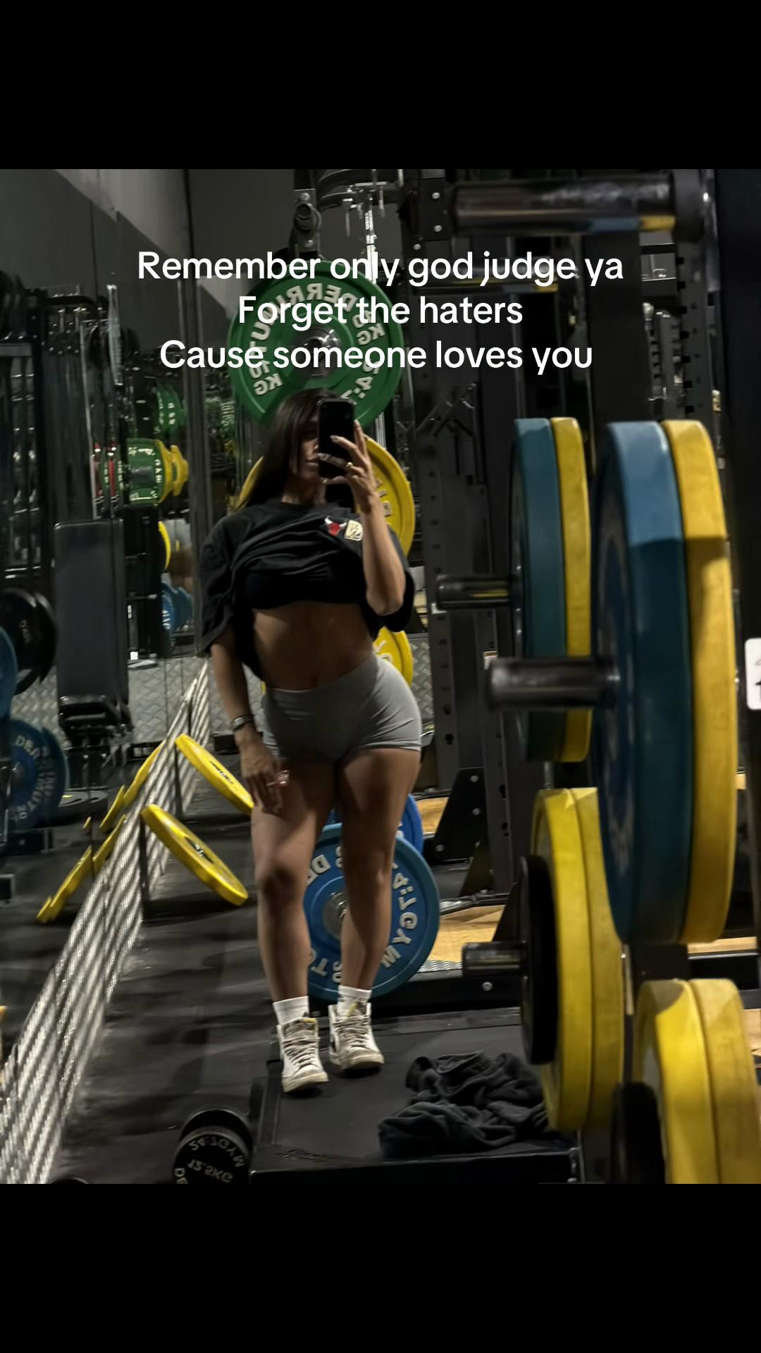 @jacquelinejay_