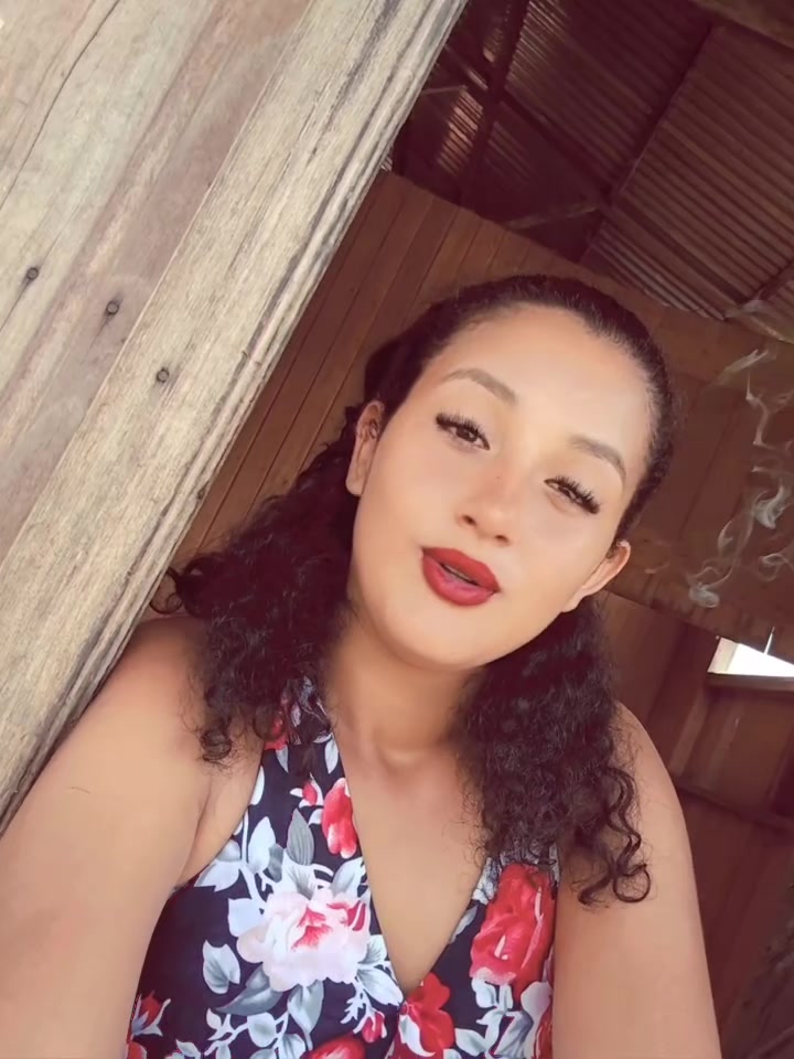 @aniely gomes