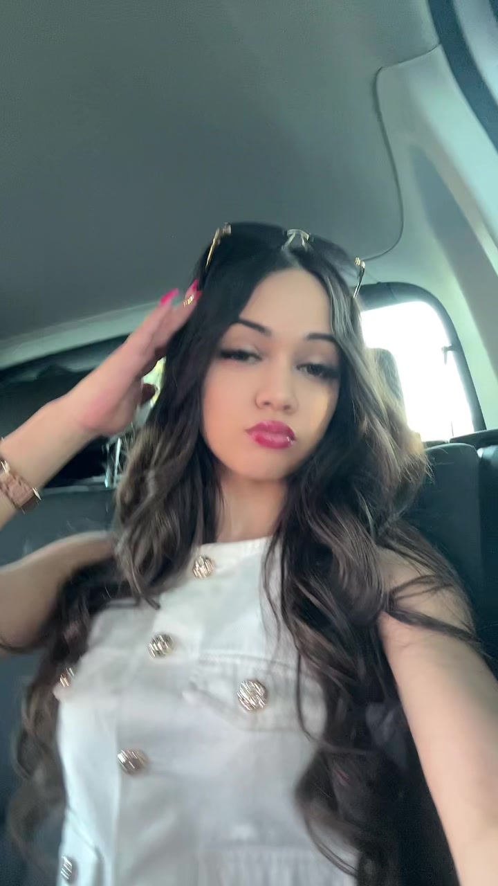 @Szandikablh3