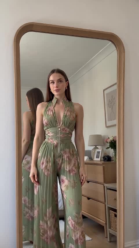 @annaneomy1