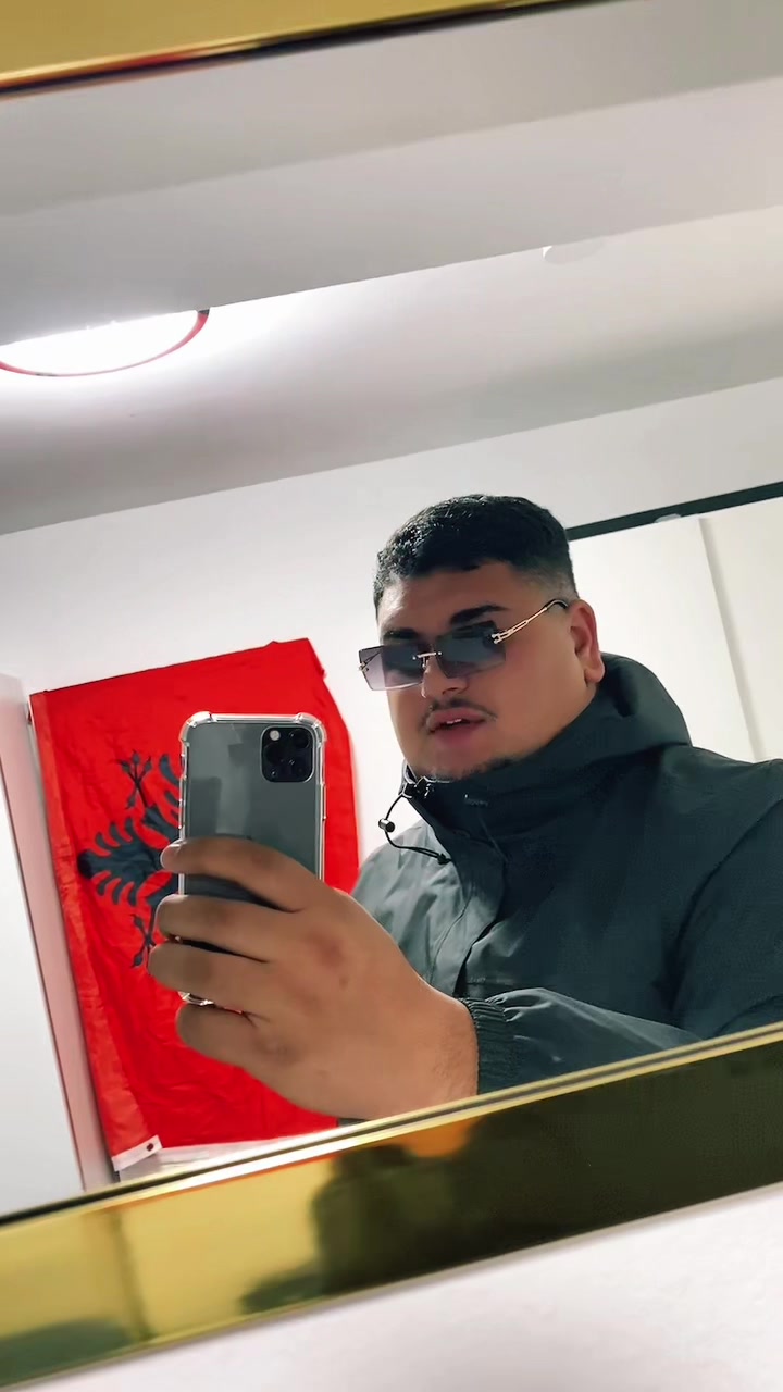 @🔴