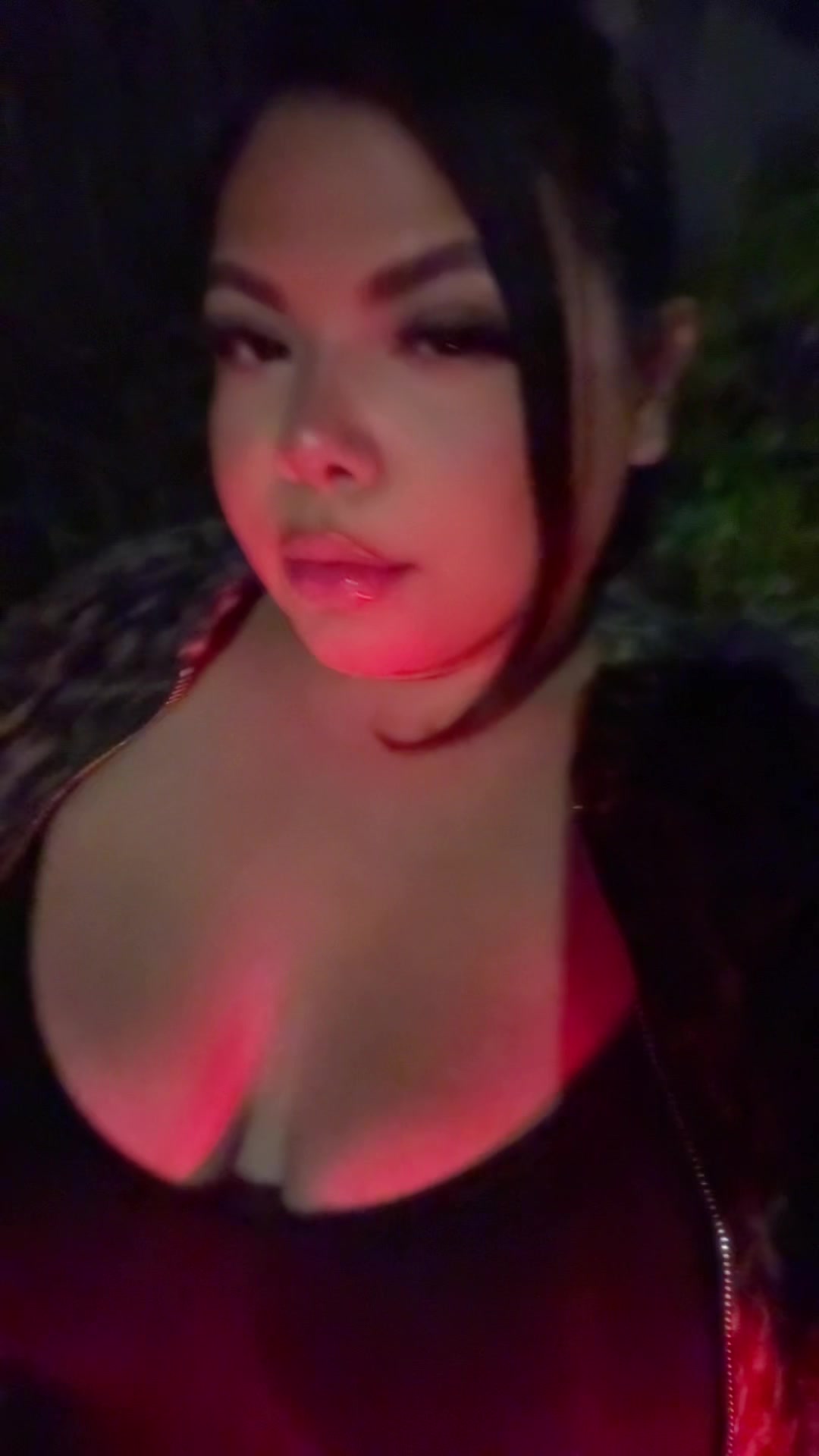 @momoneyym
