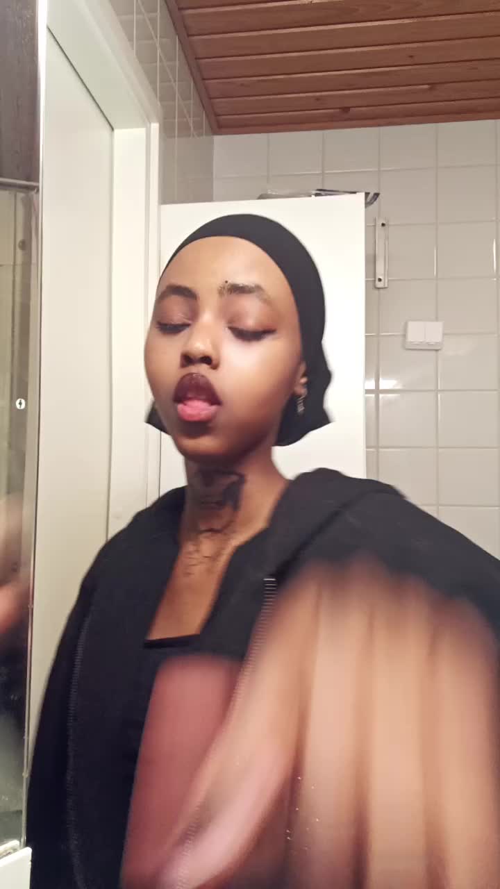 @🥷🏽🔥Hafza🇸🇴❤️🔥💀👻