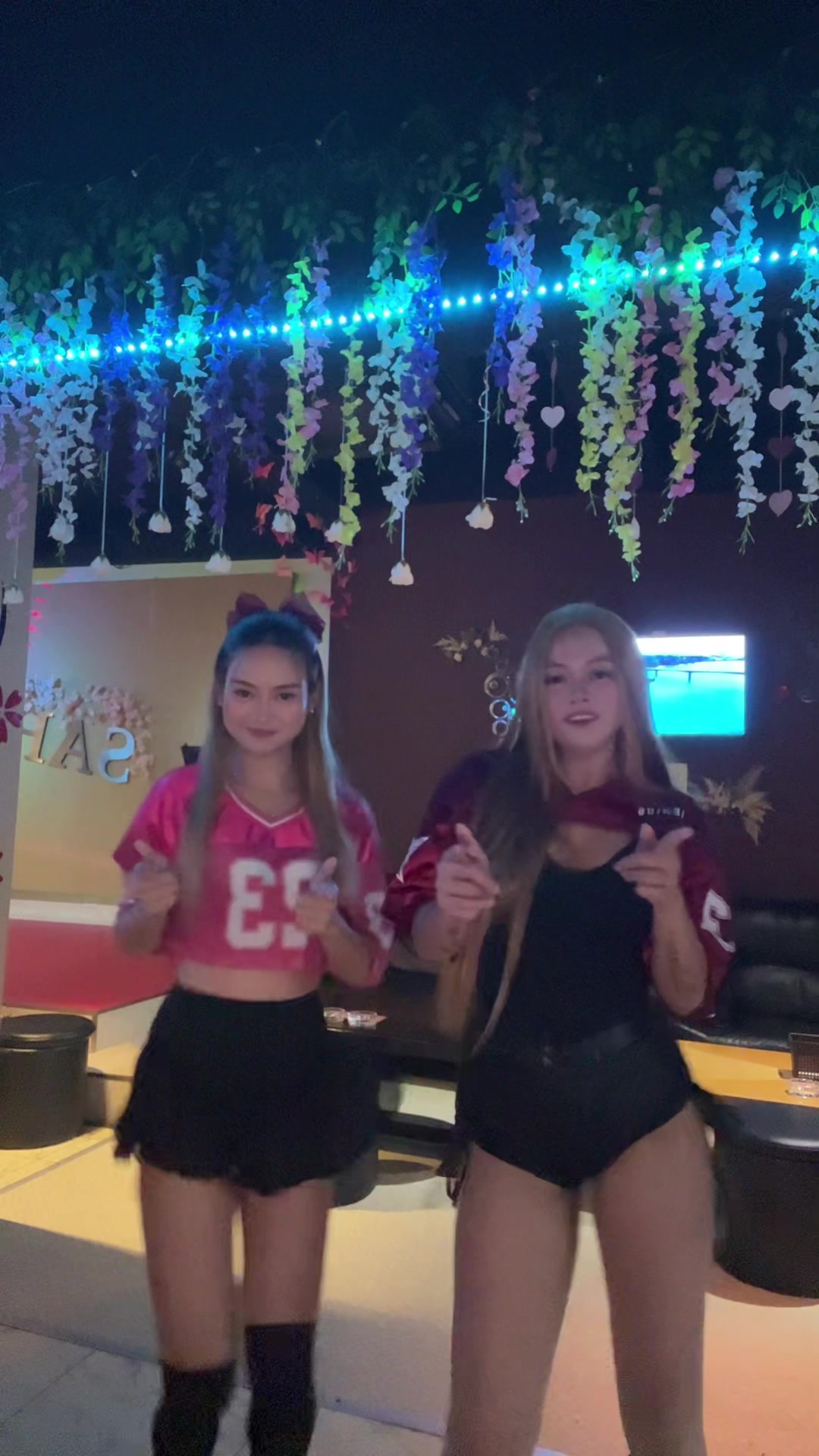 @Saychan18
