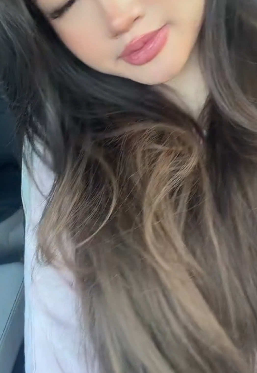 @isaqella