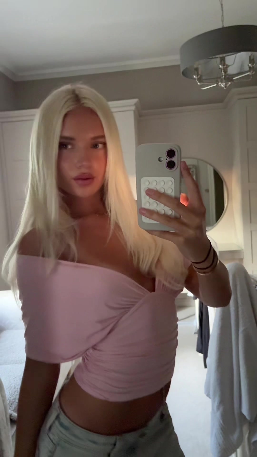 @Sophia