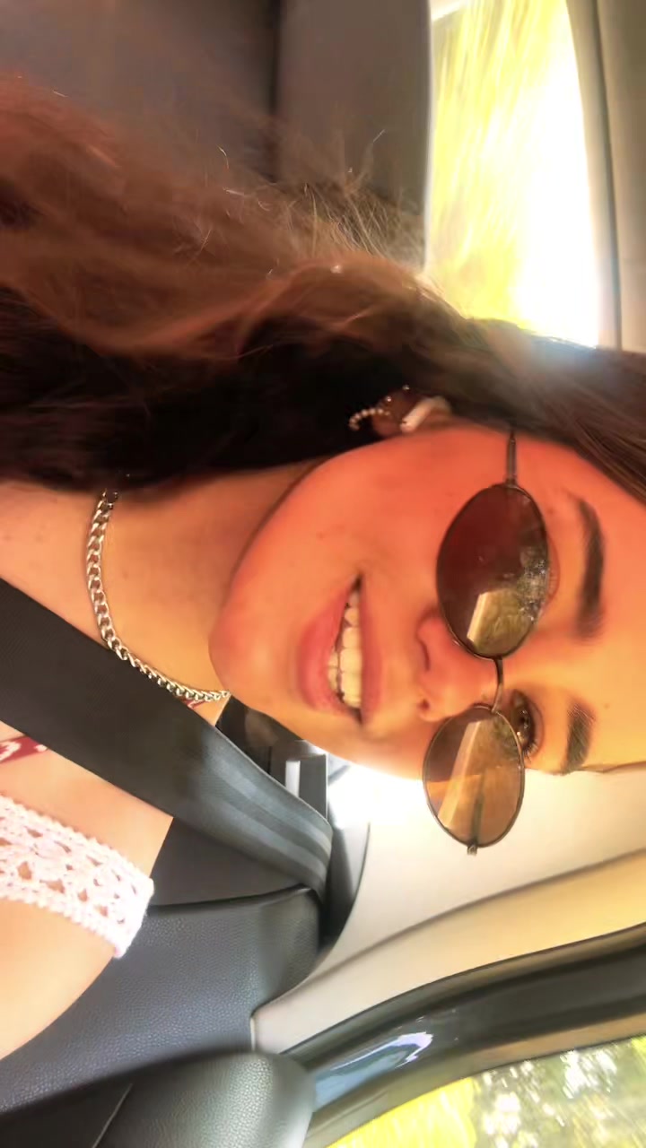 @megs⁷