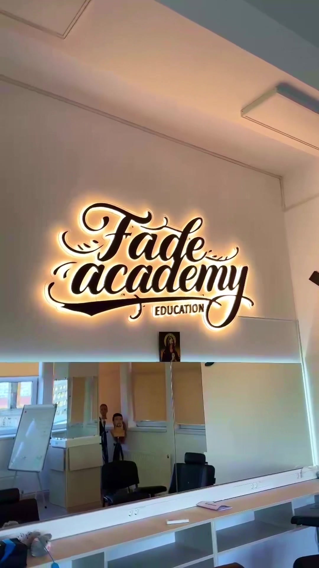 @fadeacademysalon