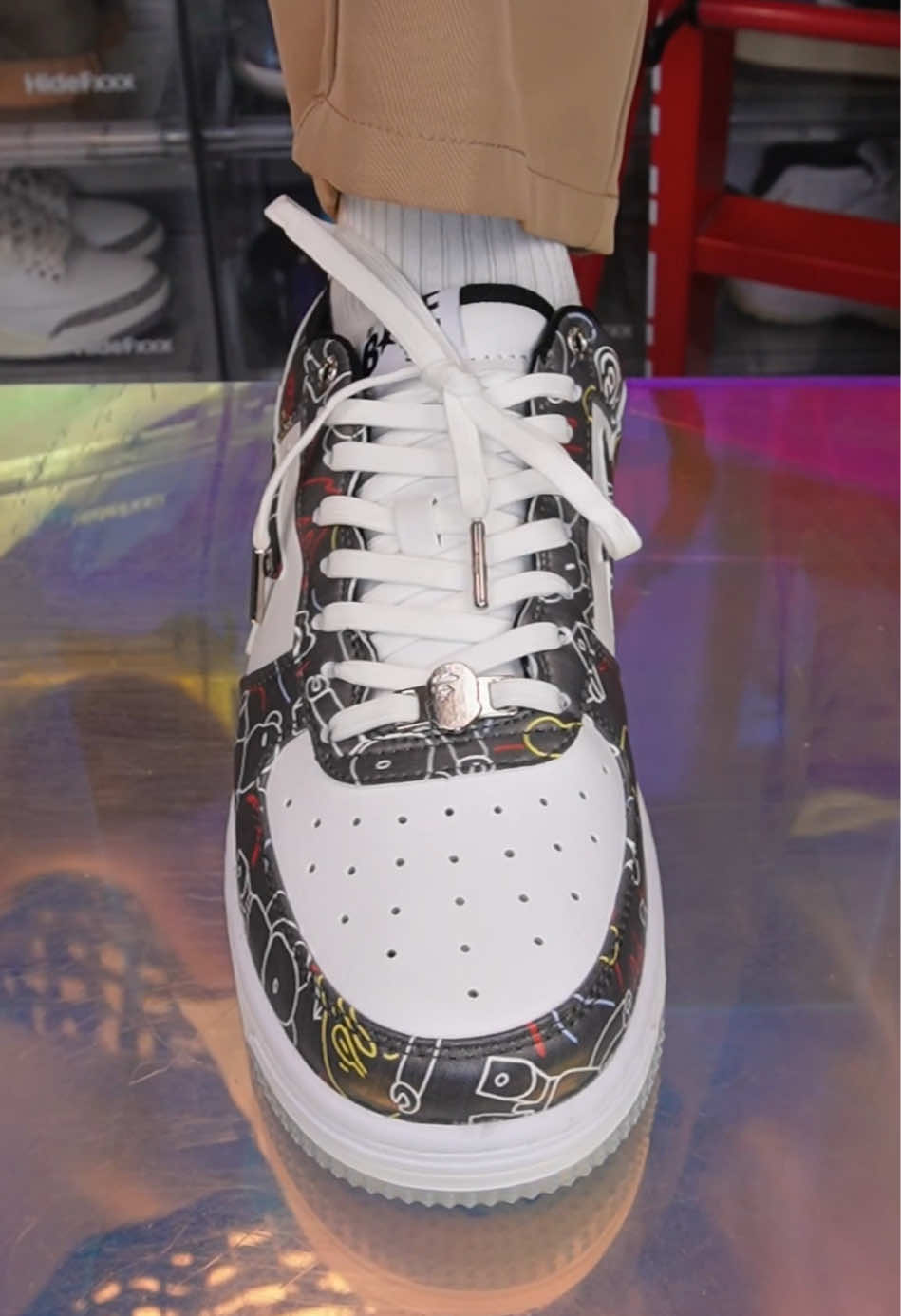 @Lacedsneaker