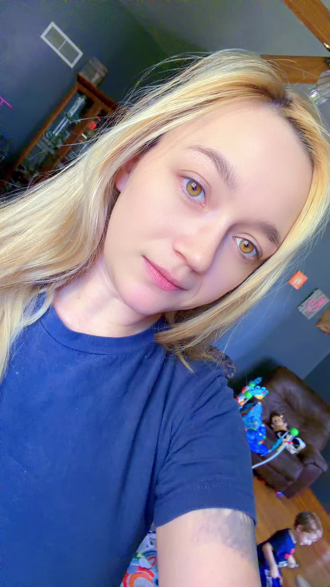 @Halee