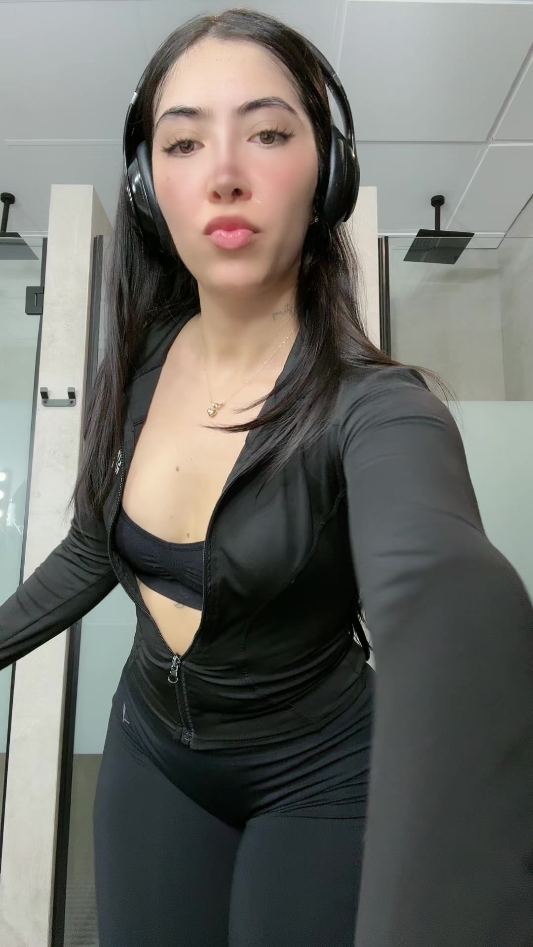 @yen_diaz