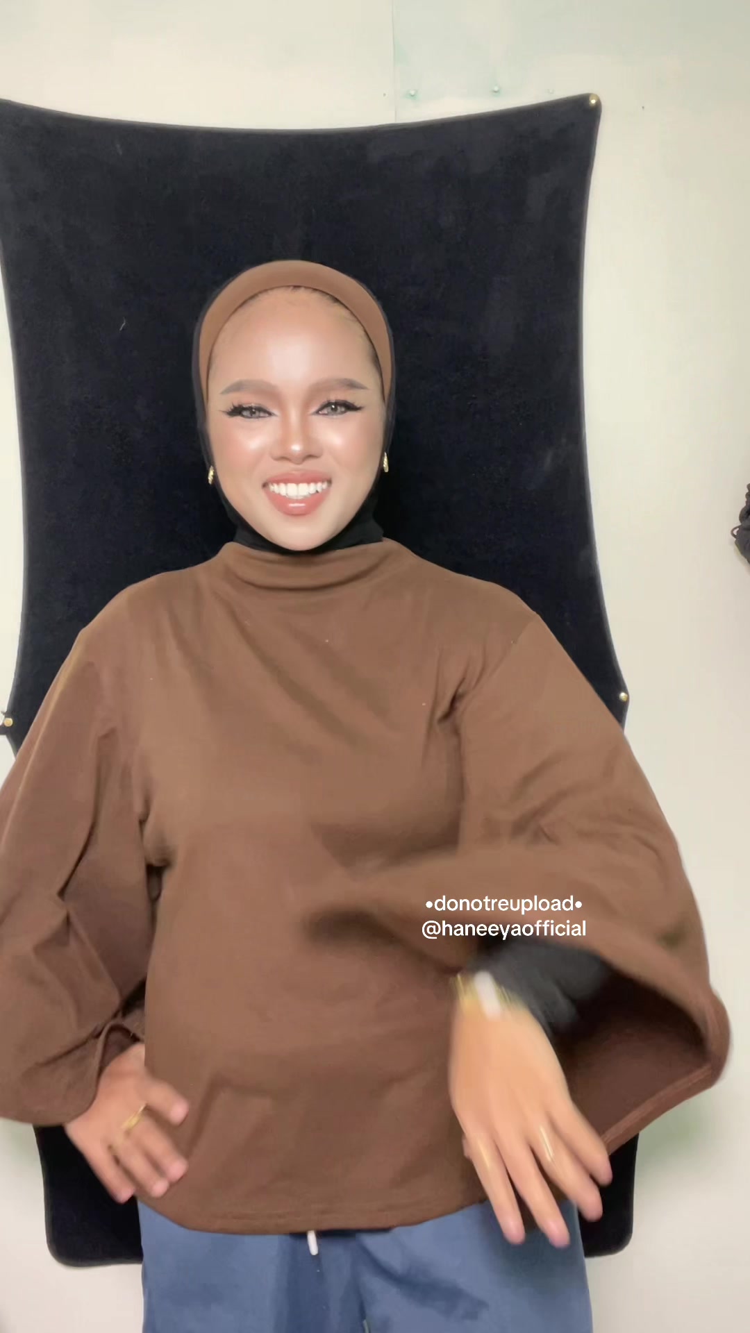 @haneeyaofficial