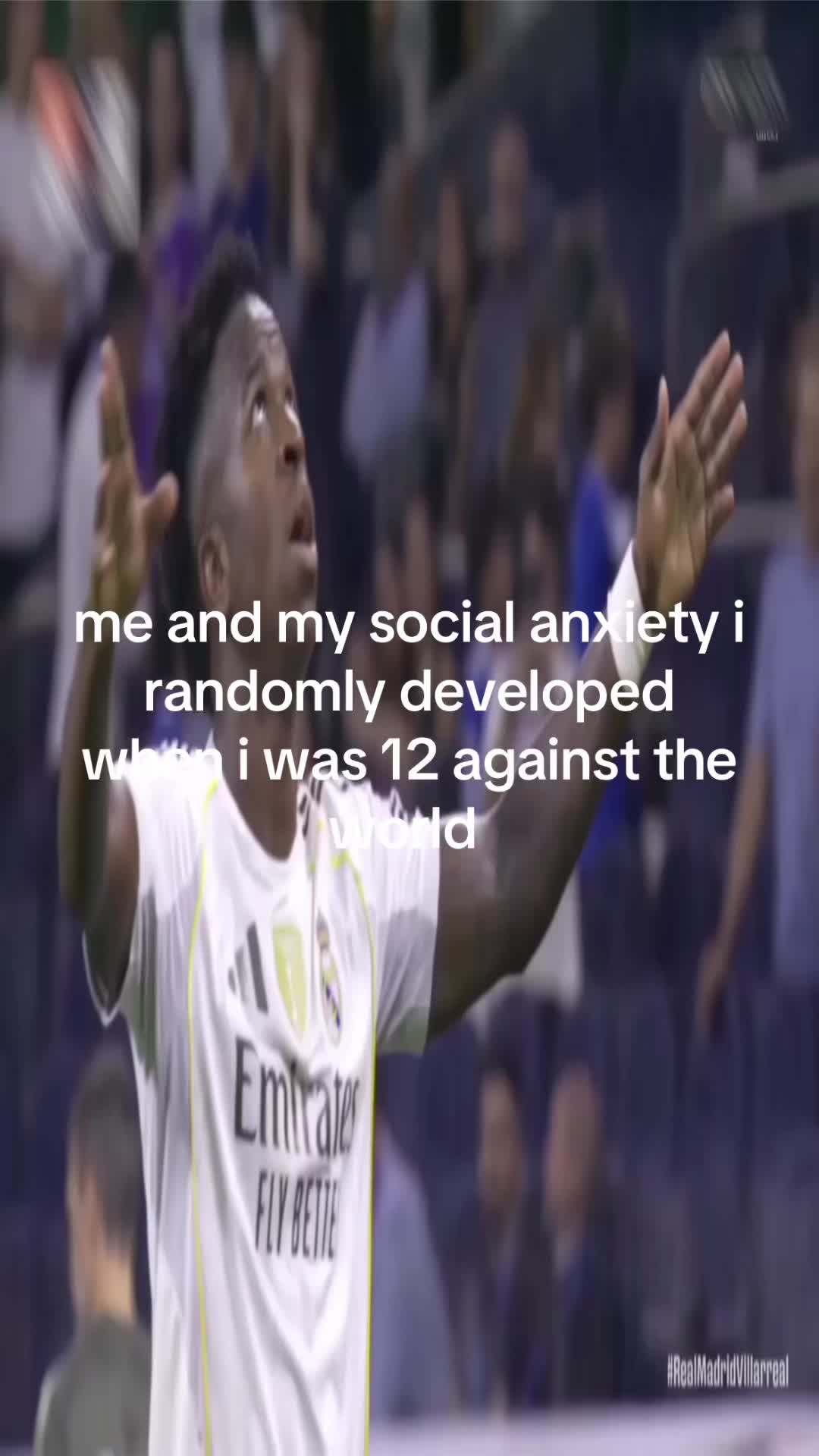 @⃟