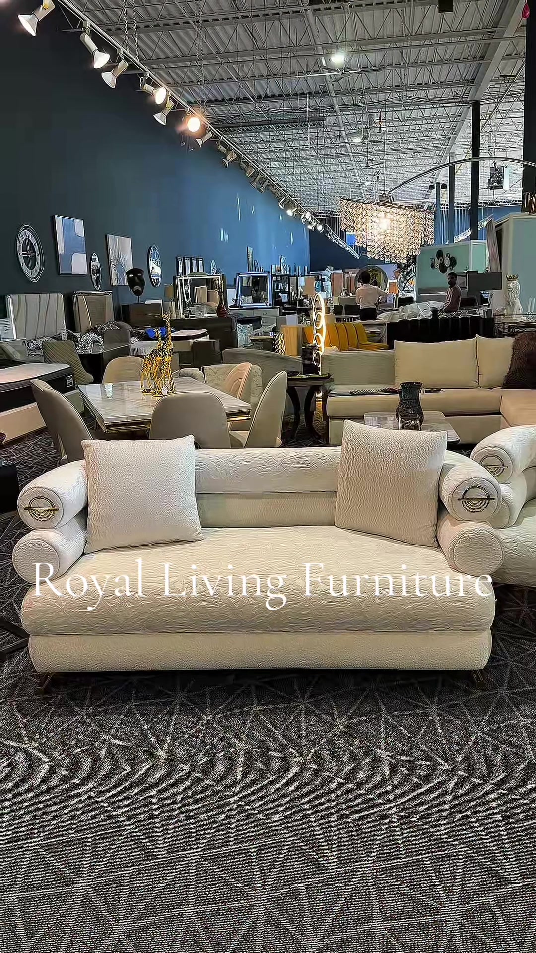 @Royal living furniture