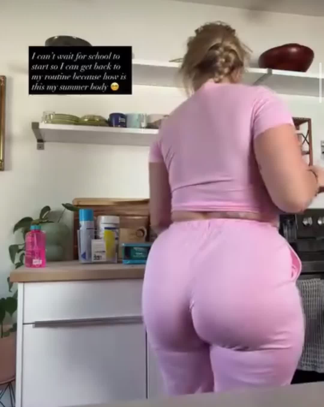 @itsearthi&hearts;️