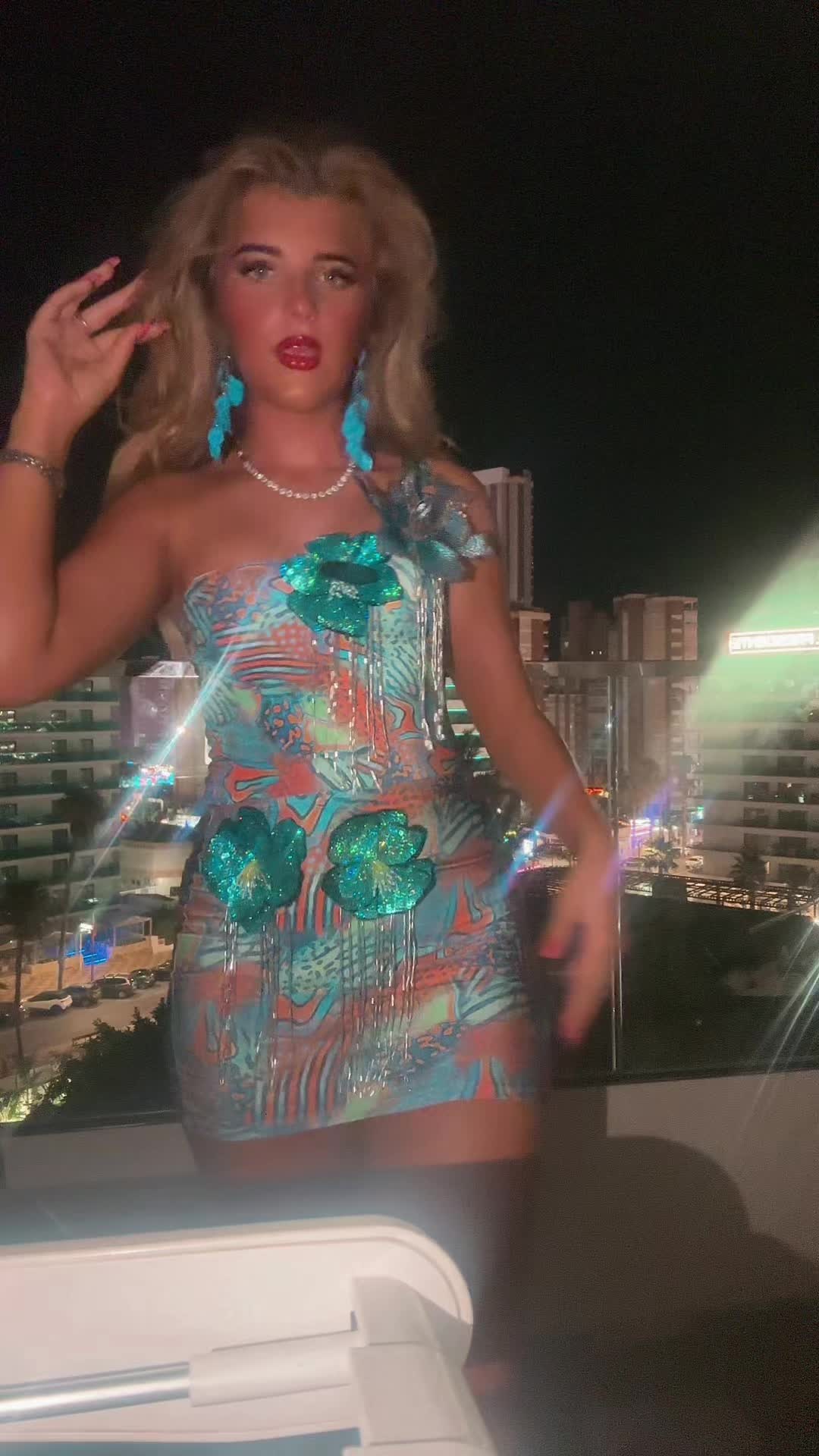 @loressaquilligan