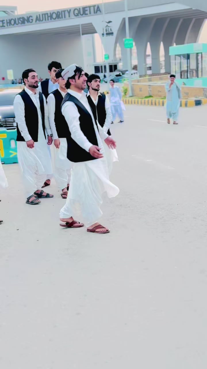 @naj&eacute;&eacute;b Khilji