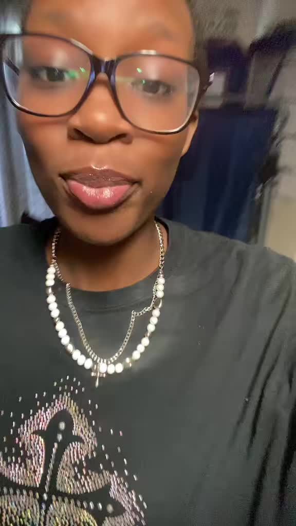 @afroditeee.luvs.u