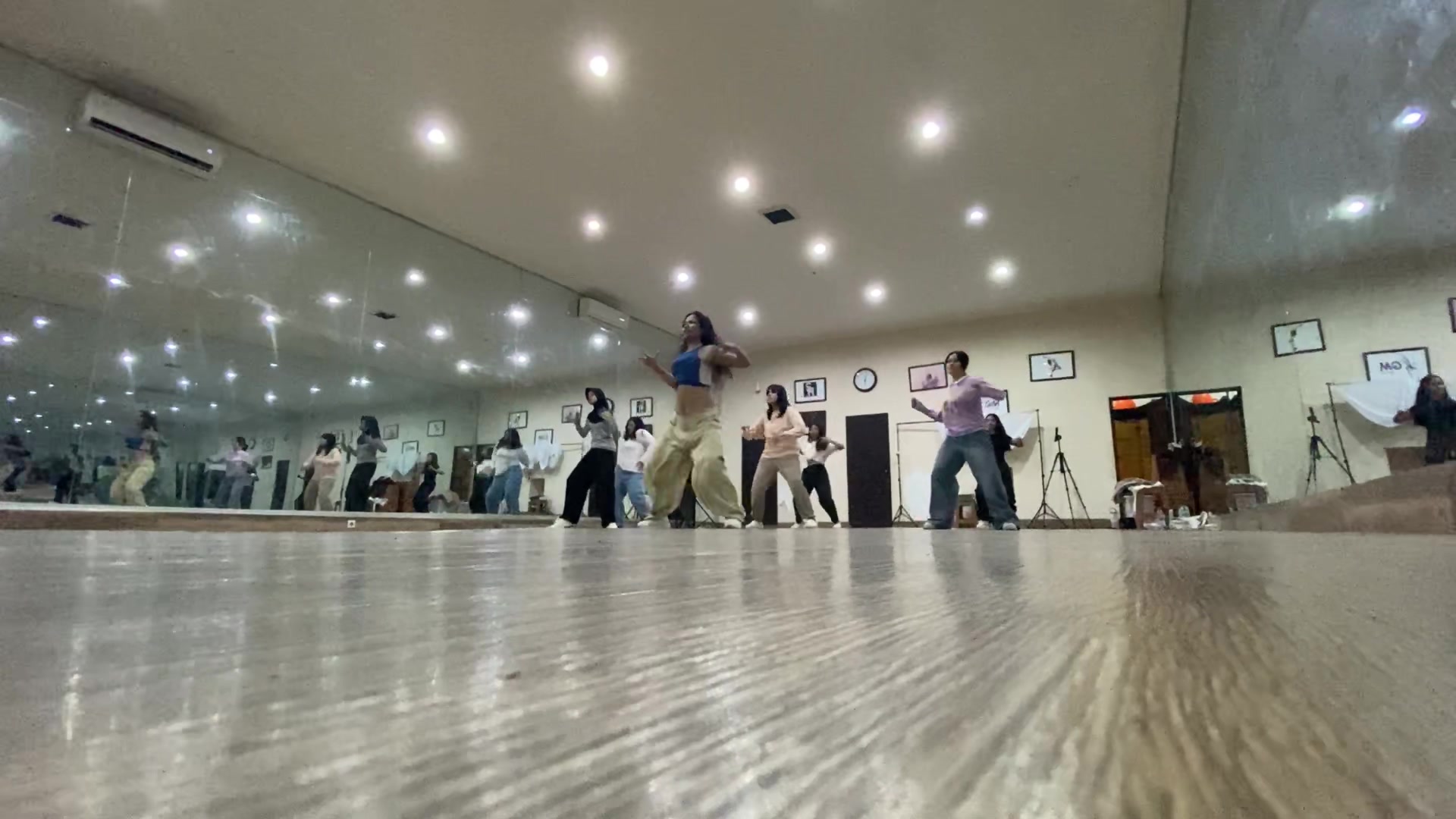 @vay_dance