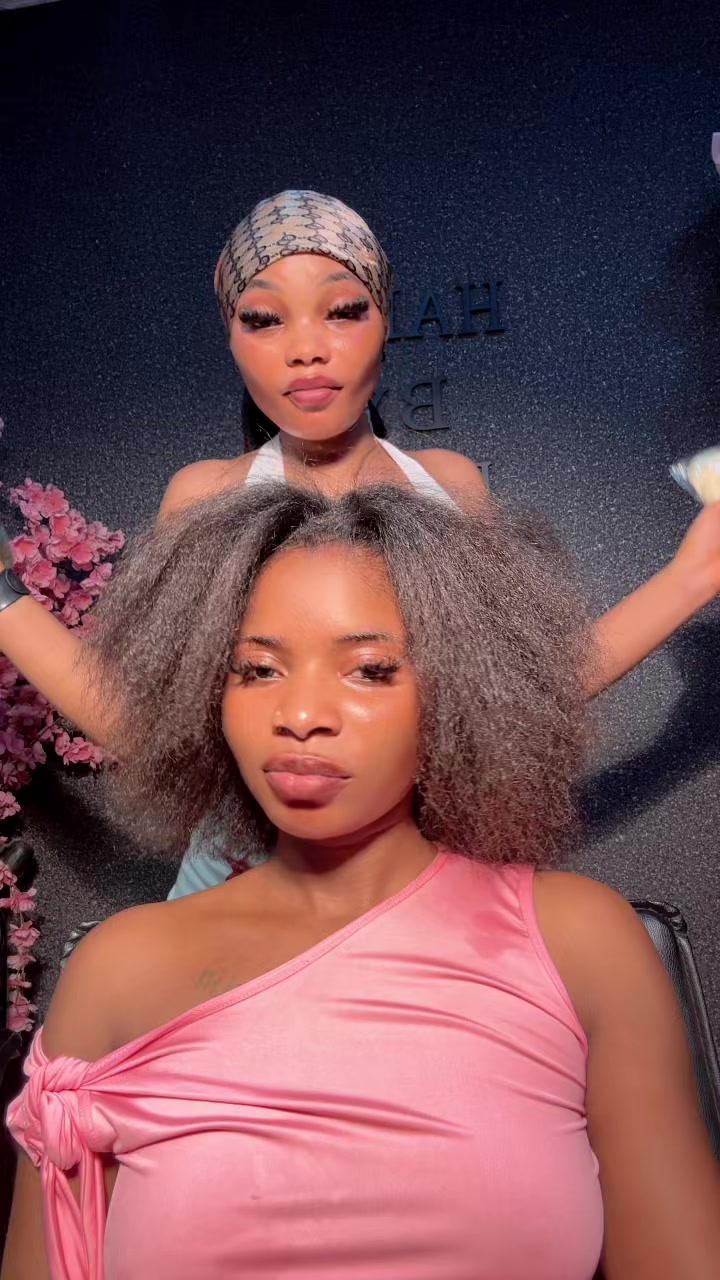 @ROSHEEDAT🎀🥂🌸❤️