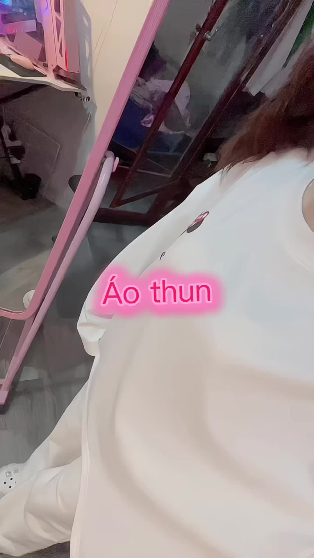 @Tr&uacute;c Ly