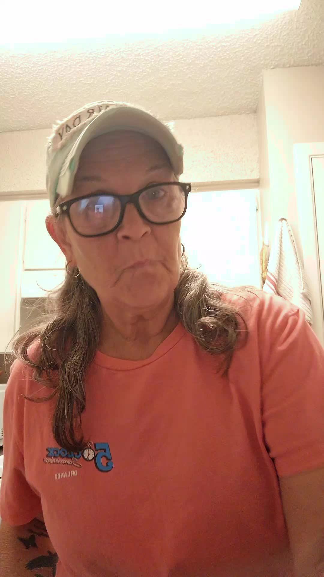 @granny at kitchen table 🎼🎵❌️