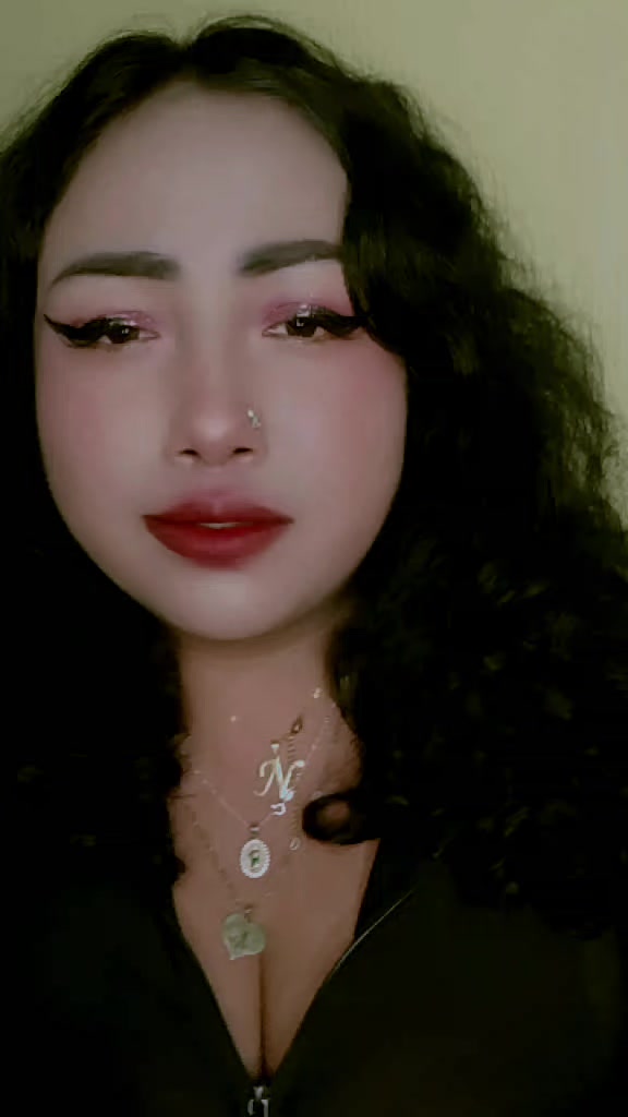 @❤️🔥🦄ᶜʰⁱⁿᵃ Bb 👑♑️🦋