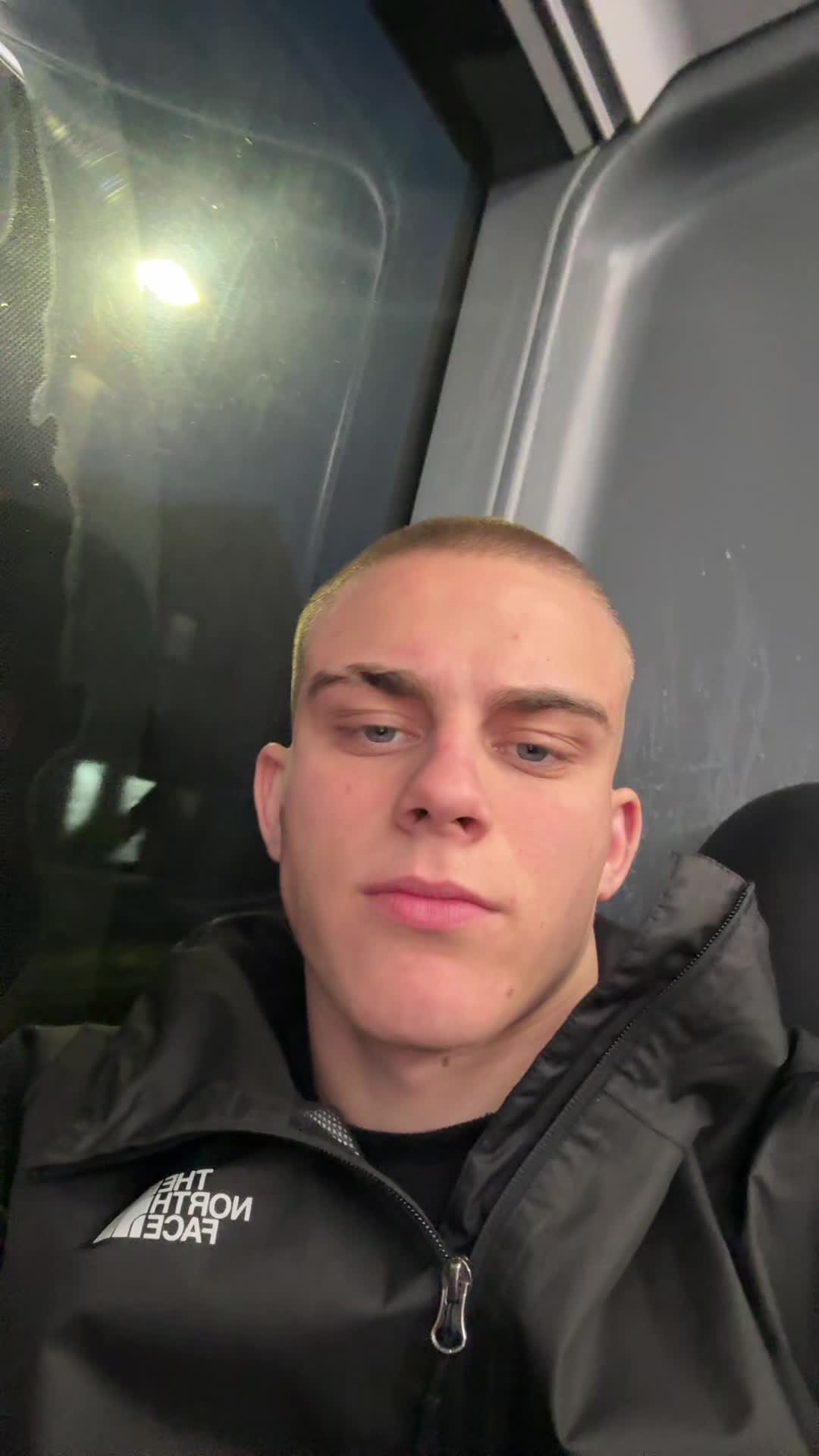 @crzzx