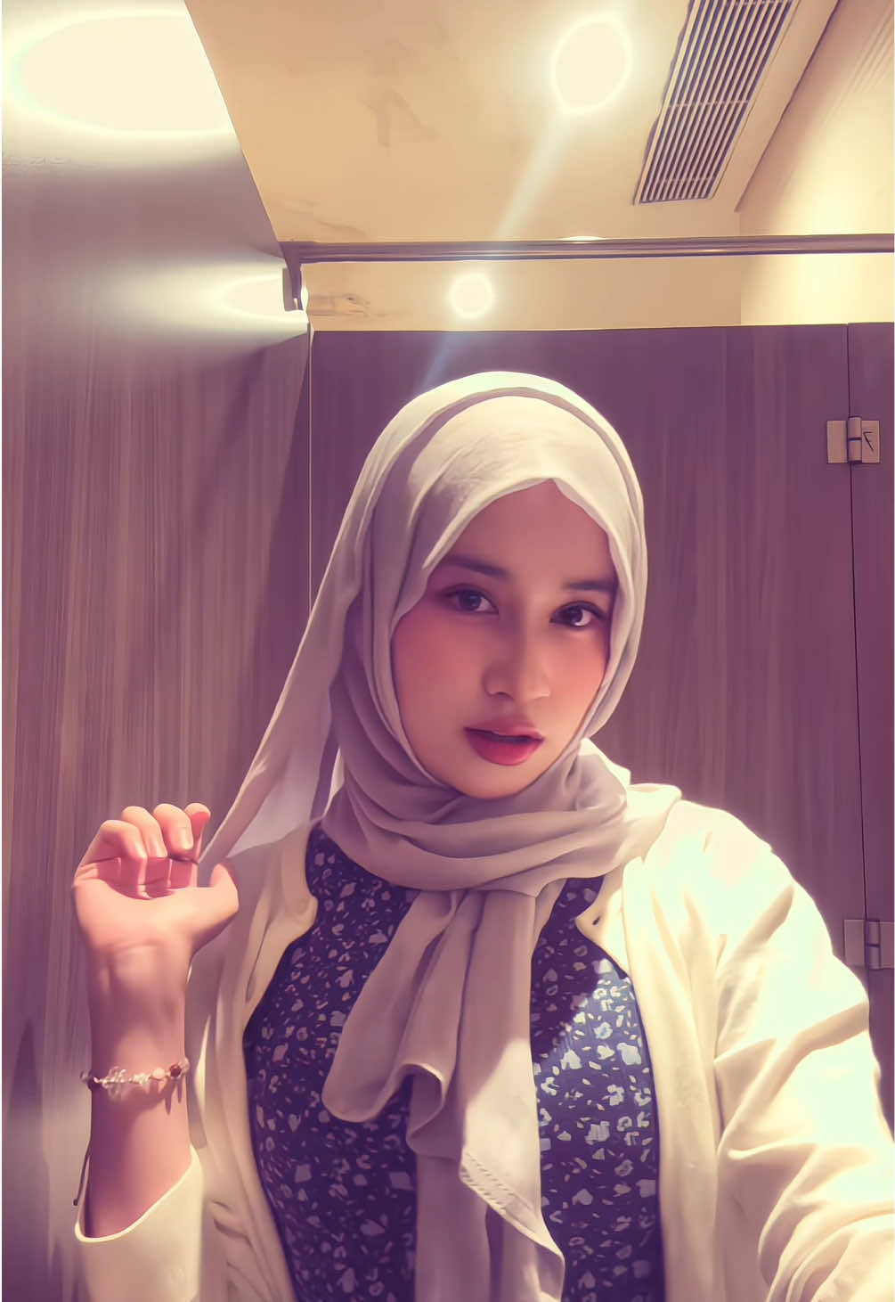 @sakin˚ ༘