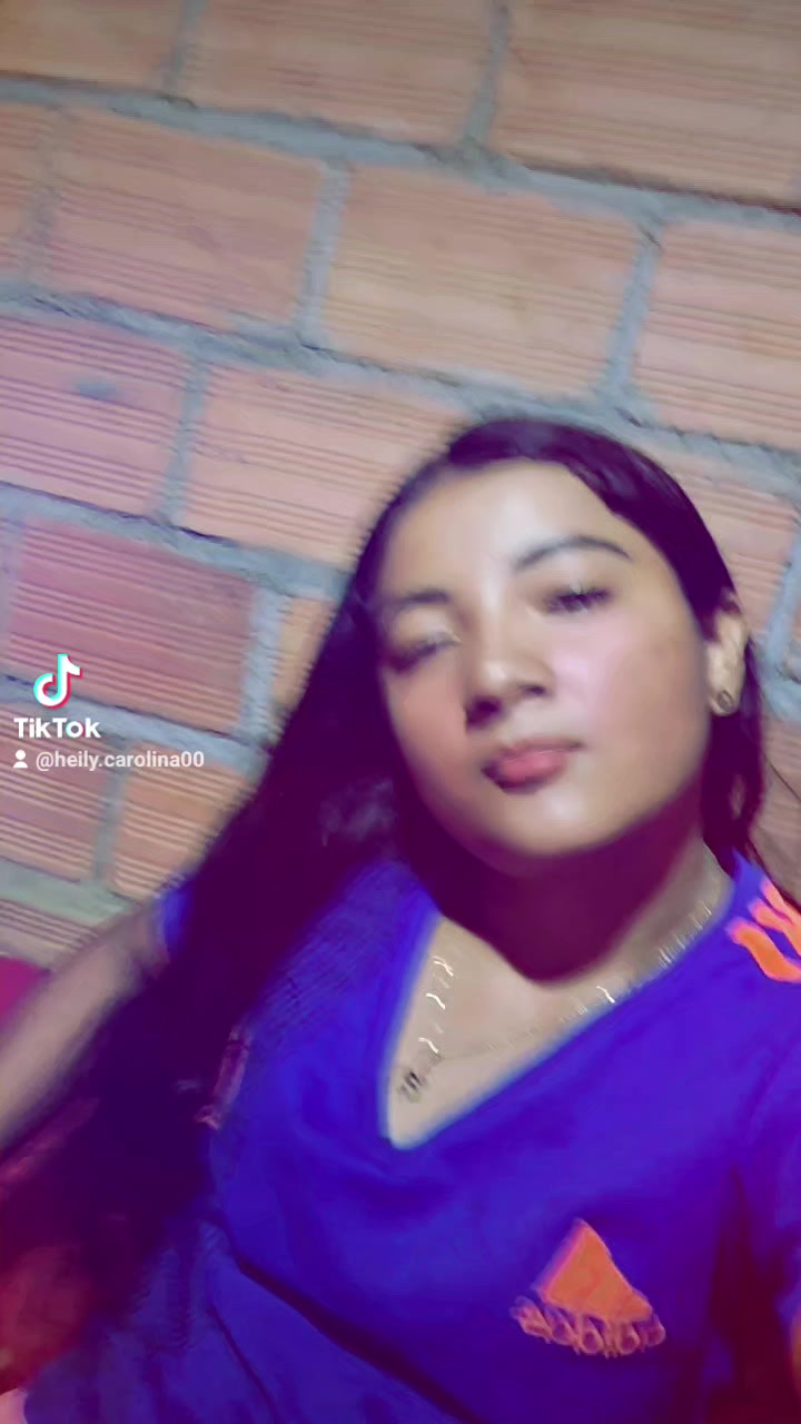 @carolina leal 😎