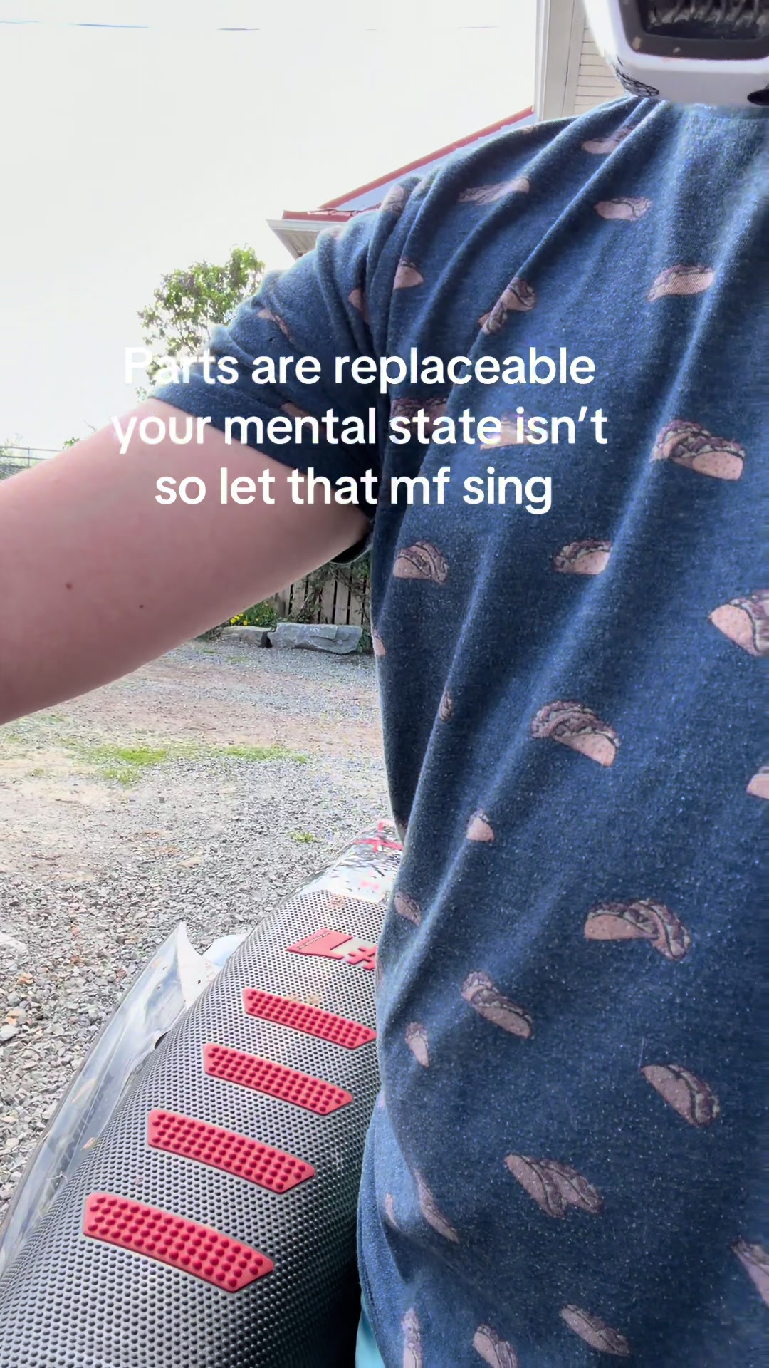 @902