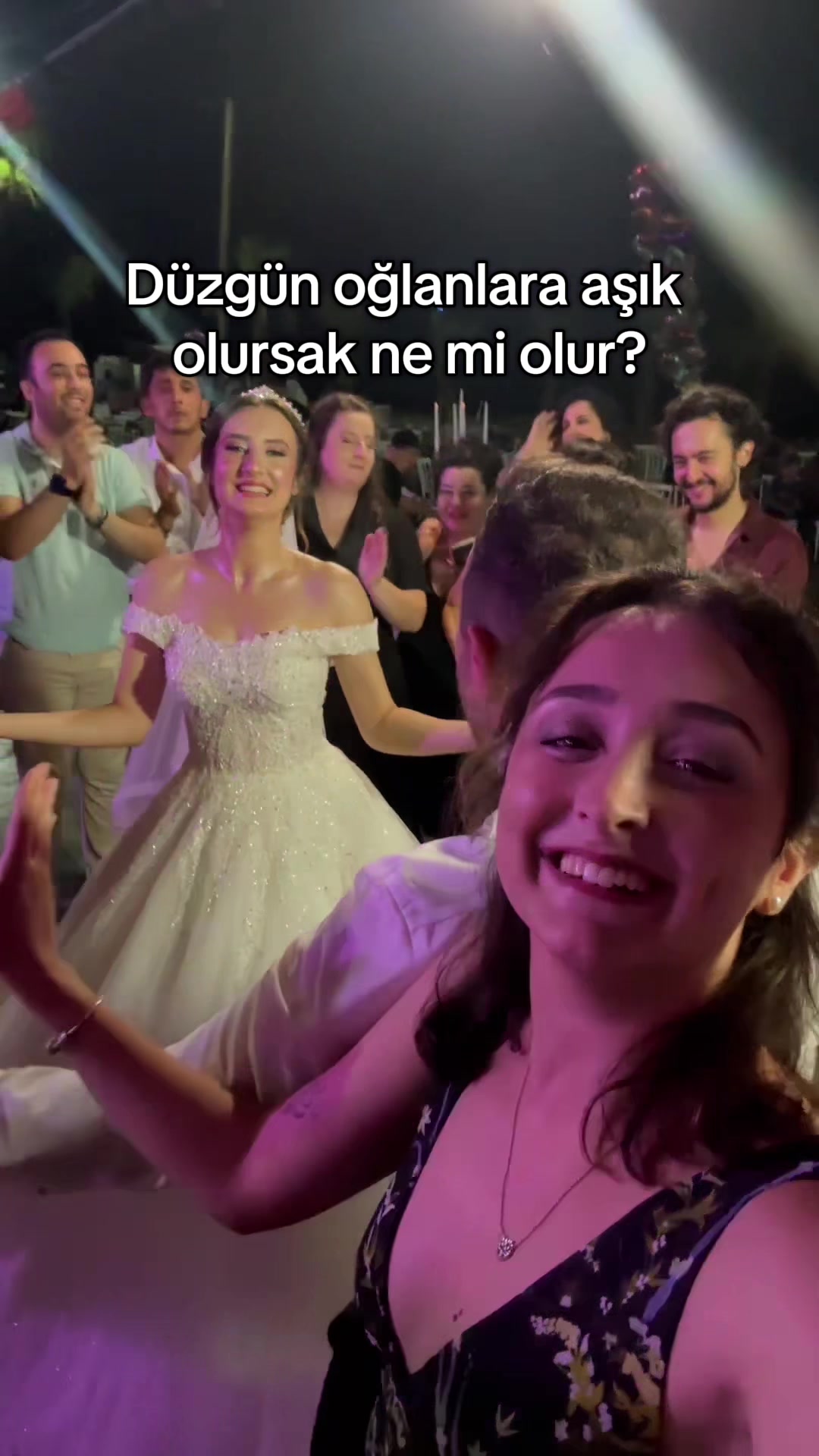 @2 Sokak &Ouml;tede