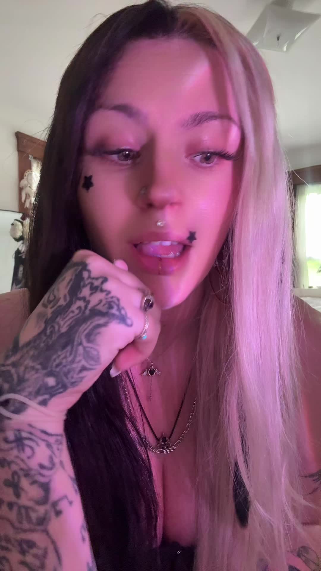 @KingofHell😈