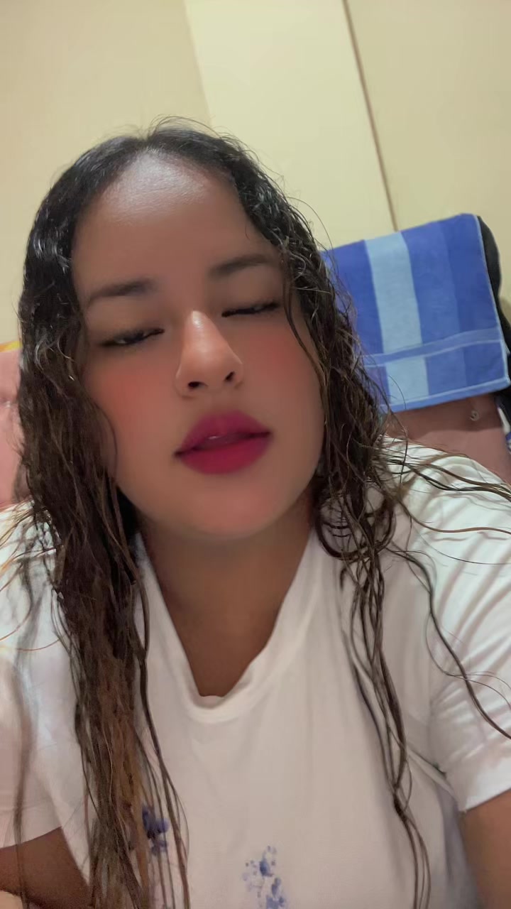 @𝓢𝓪𝓶𝔂🫨