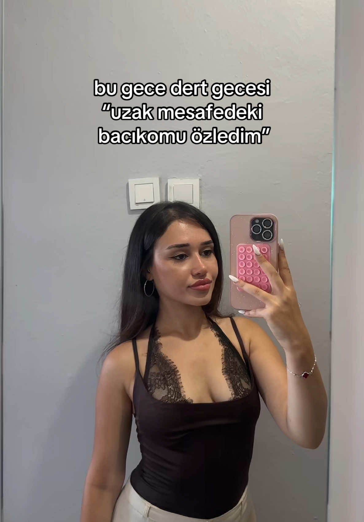 @Elanur