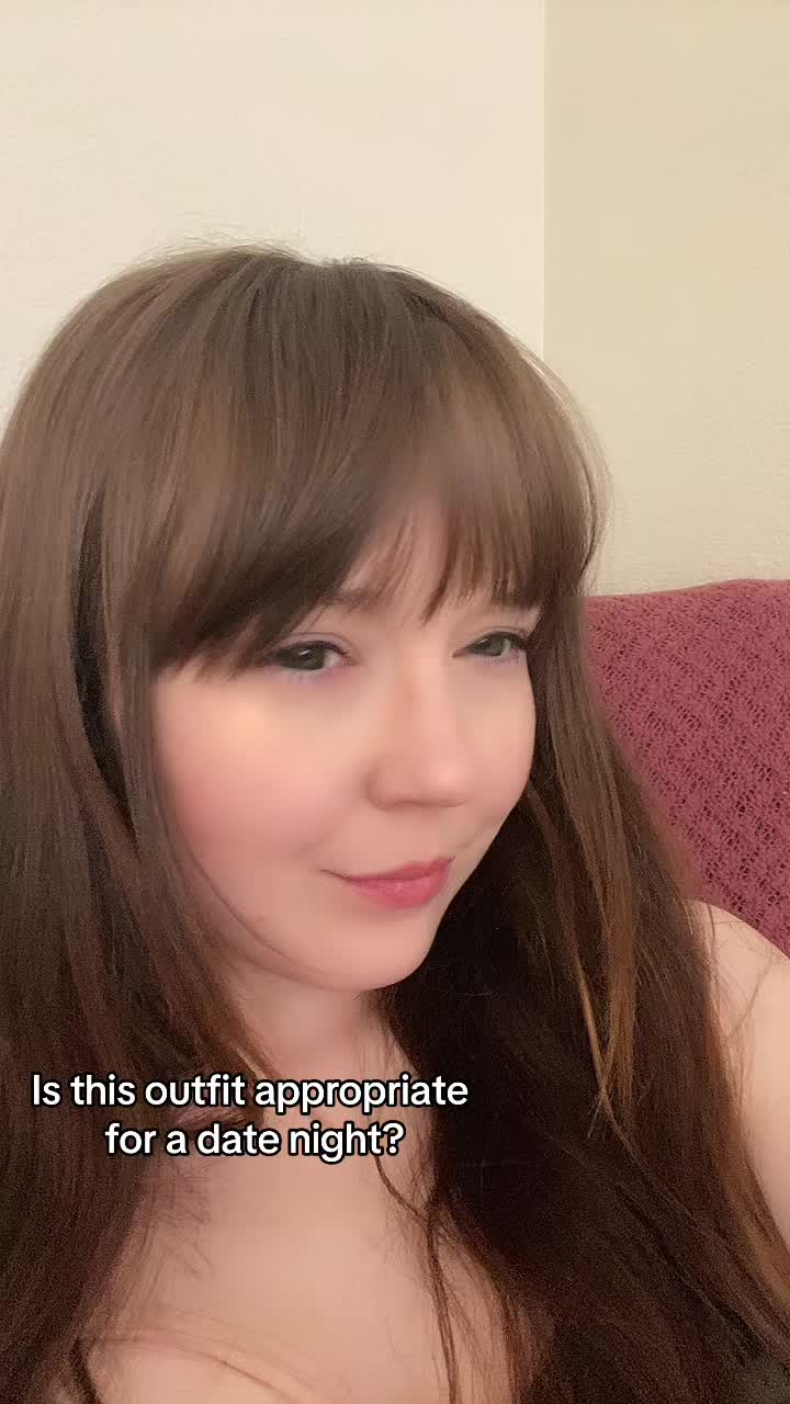 @RealMira_xo