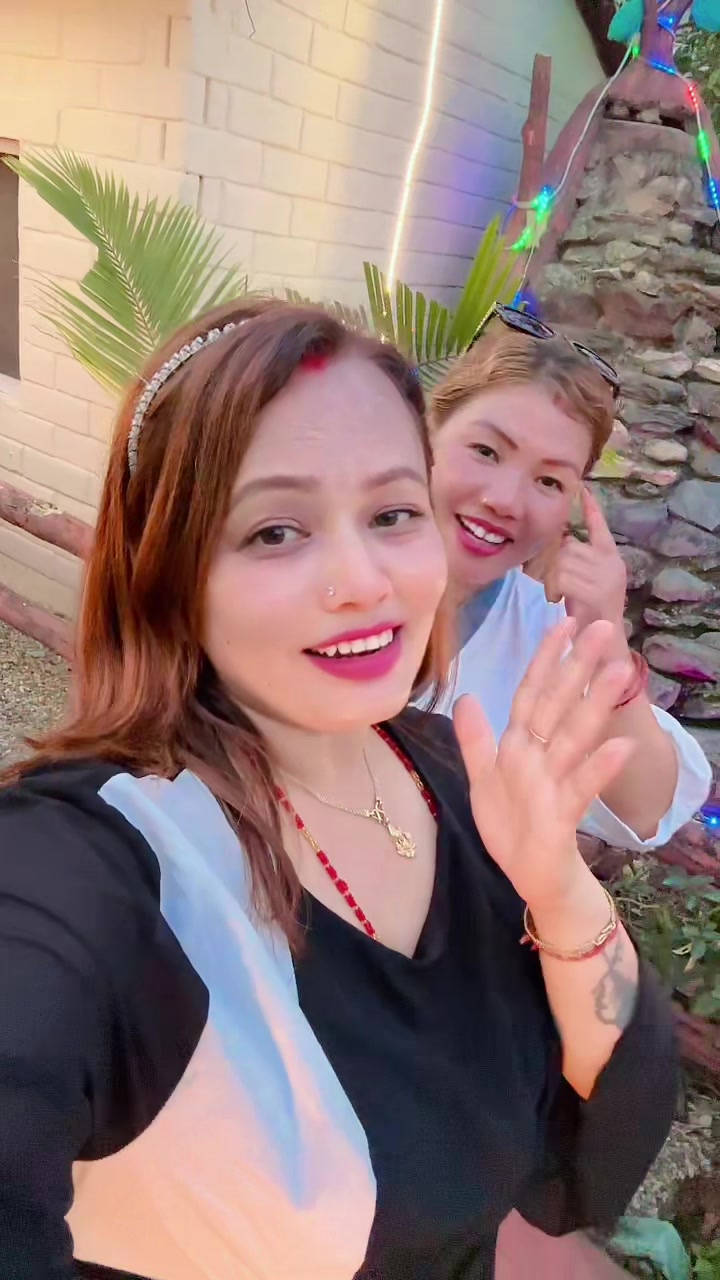 @🧿Urmila Upreti 🥰