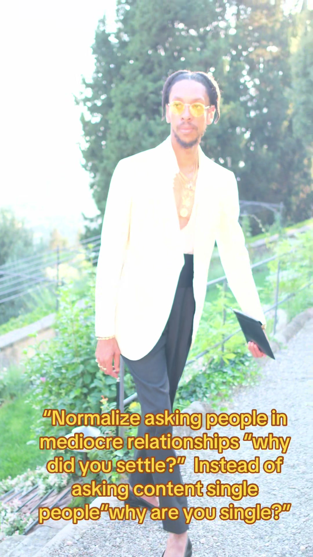 @Elias