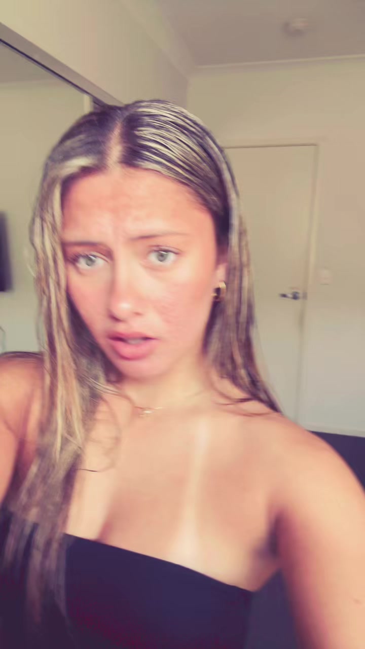@ELLA TINO