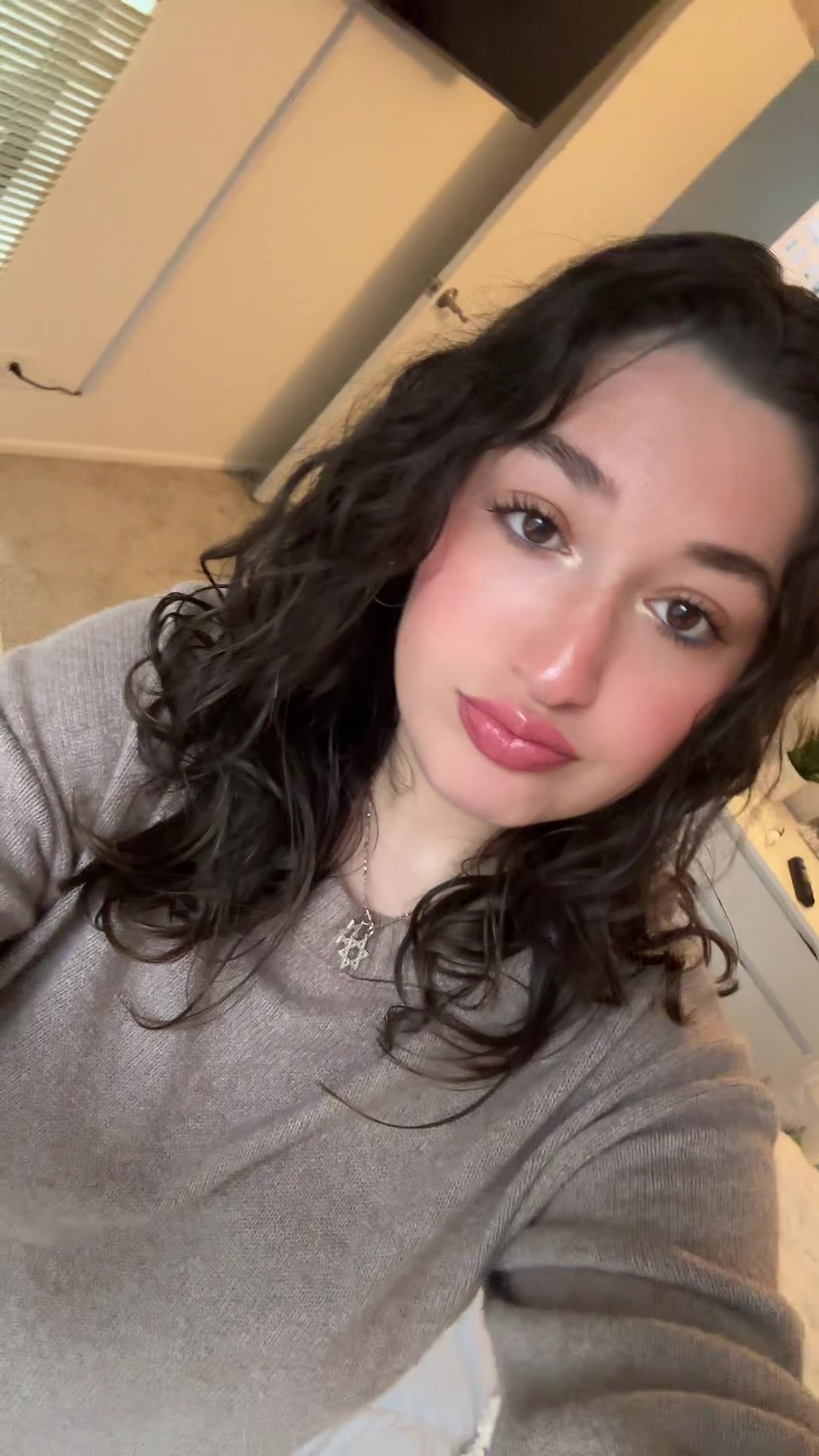 @Lilygoldman