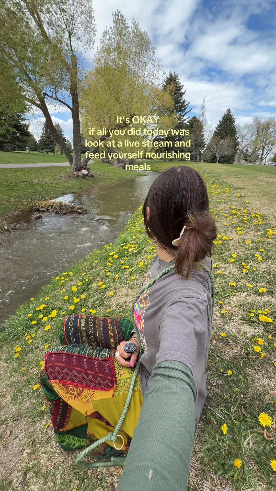 @Bee Bing | Artist | VanLife