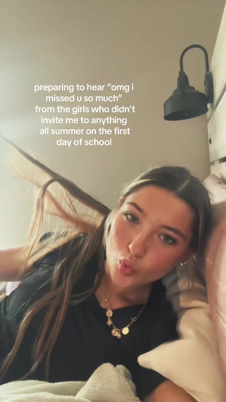 @K H L O ๐