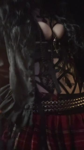 @palesw0rdsgirlx