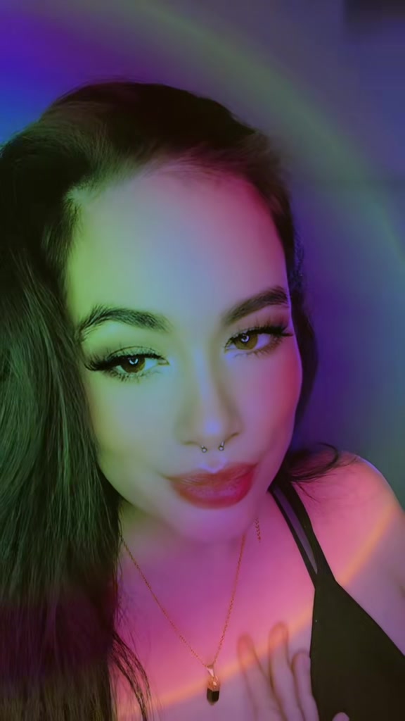 @✨⚡️αυтнεηтιcαlly V⚡️✨